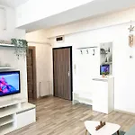 Summerland Vibe דירה *
