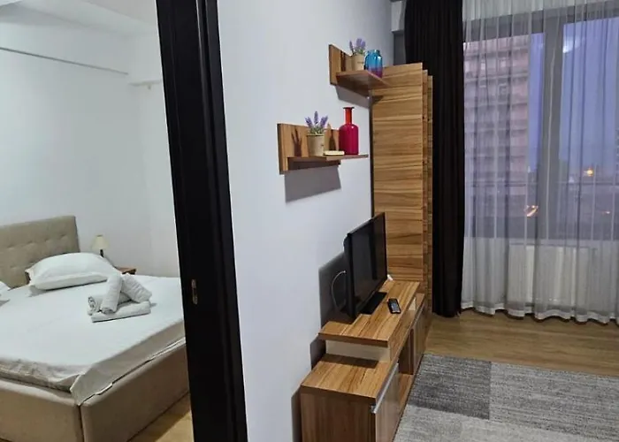 Summerland Vibe * Mamaia