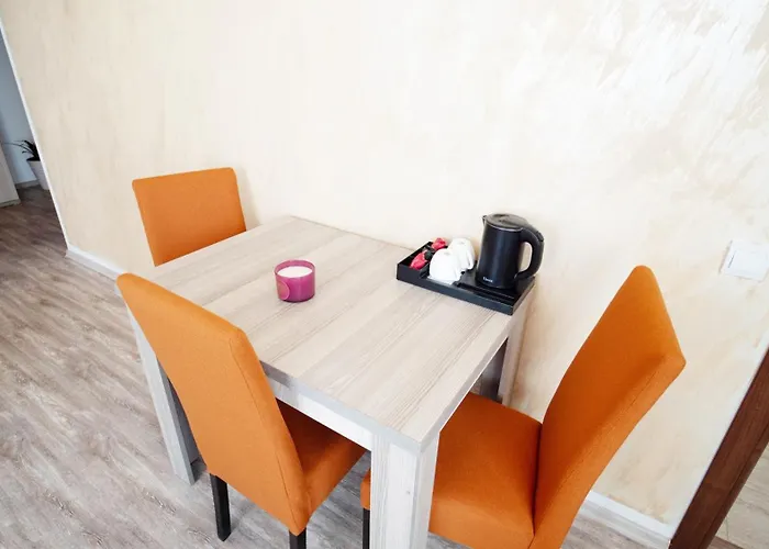 Summerland Vibe Mamaia